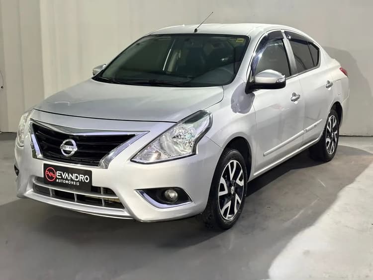 Nissan Versa Unique 1.6 16V Flexstart 4P Aut. 2017