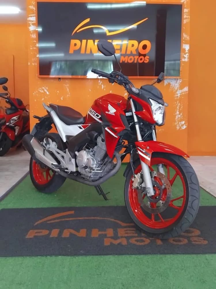 Cb250 ABS 2022.