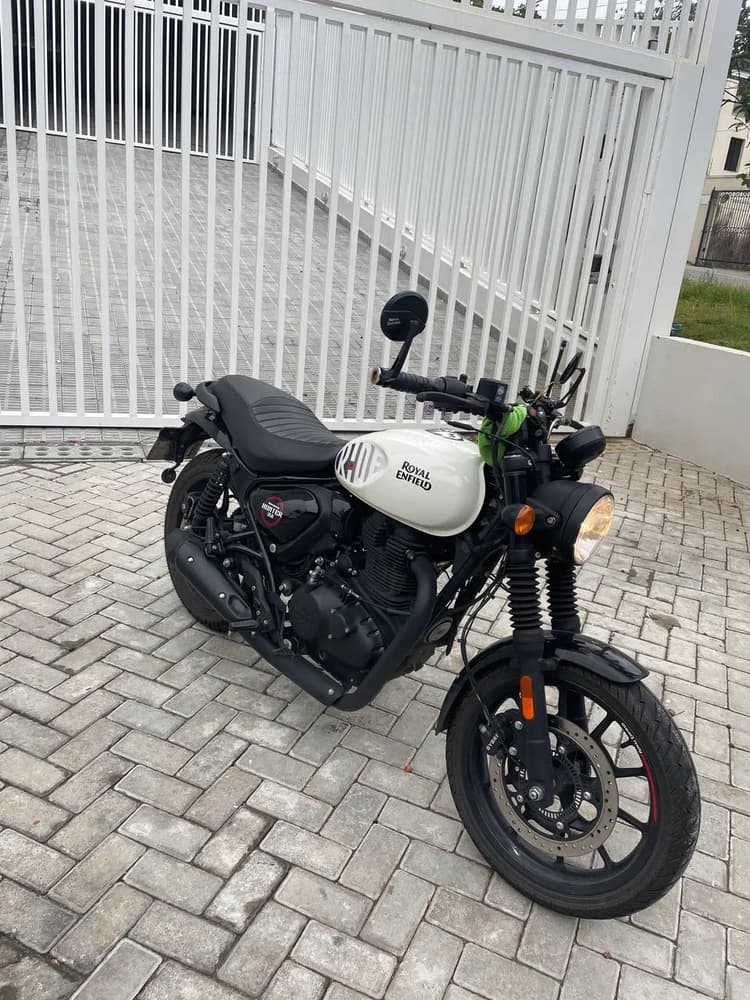 Hunter 350 customizada
