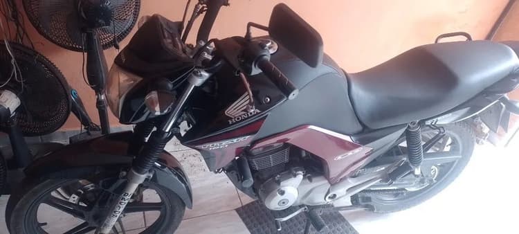  Titan 150