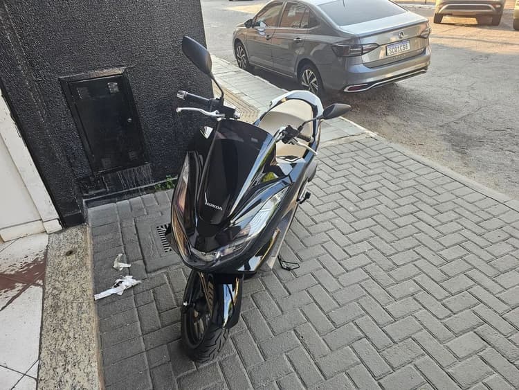 Honda PCX ÚNICO dono 