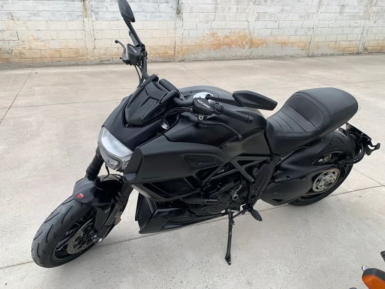 Ducati Diavel 2016 Dark