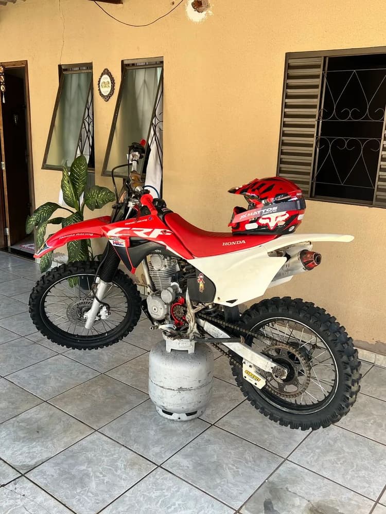 Vendo crf 230 