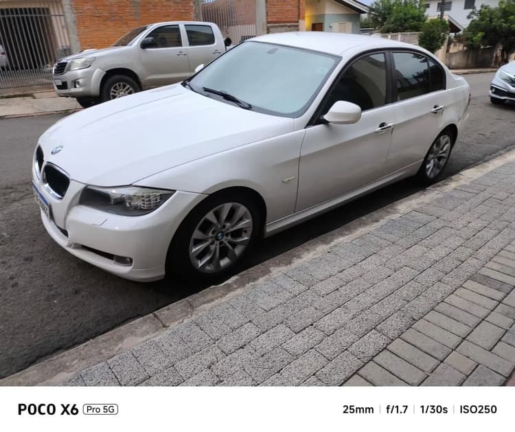 BMW 320I A 2011