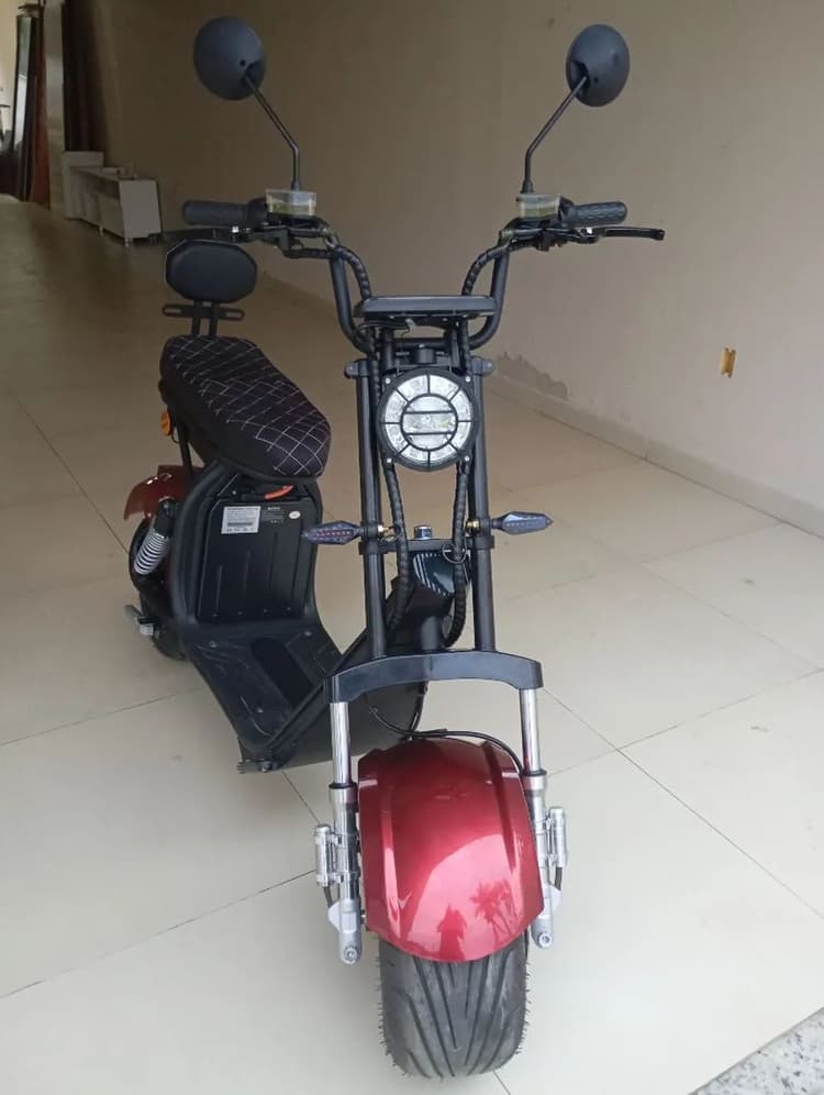 Scooter elétrica 