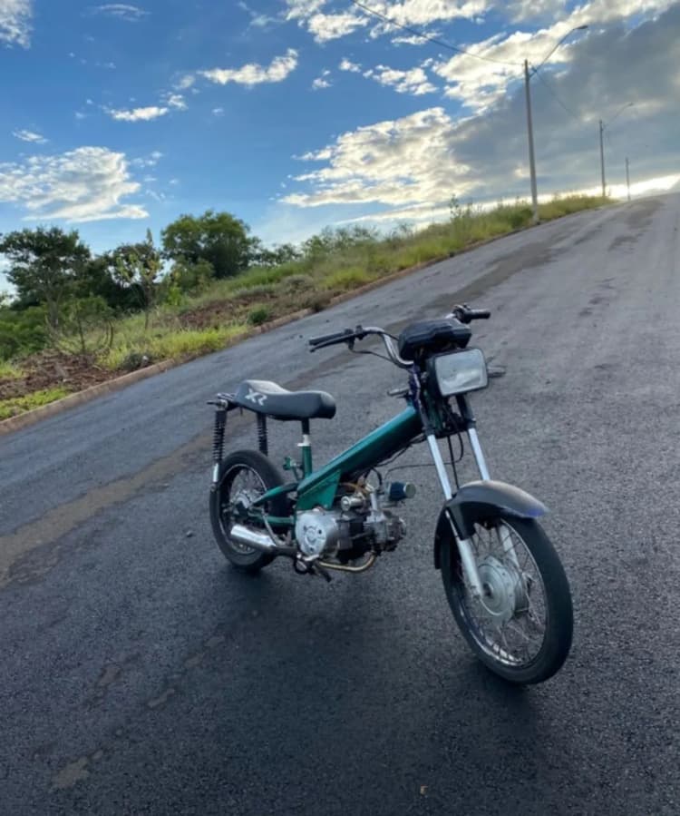 Vendo mobilete ótimo estado