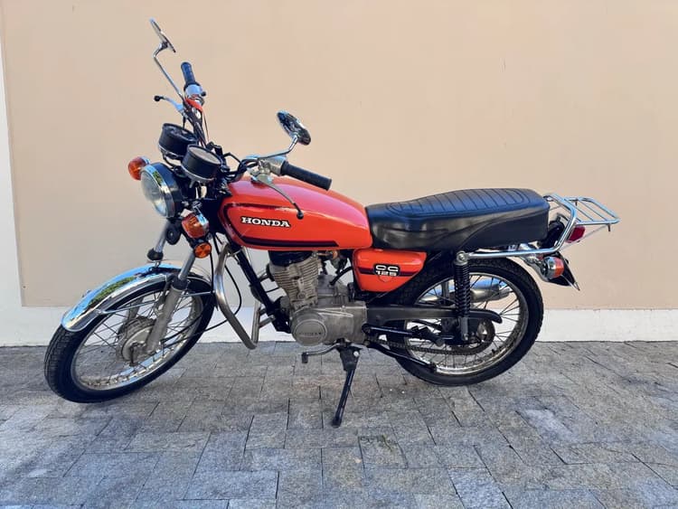 CG bolinha ano 1981 Honda 