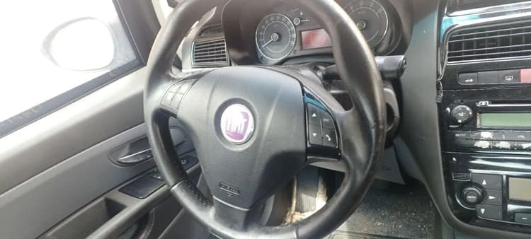 Fiat Linea Absolute 1.9/1.8 Flex Dualogic 4P 2010