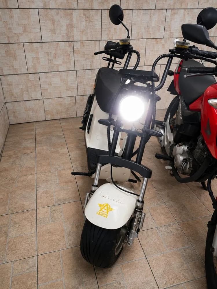 Moto elétrica 