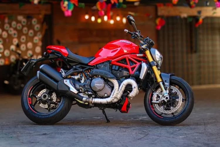 DUCATI MONSTER 1200 S