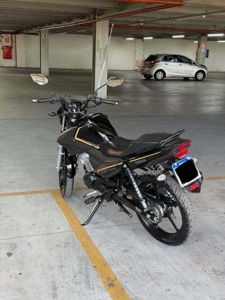 Factor 150 preta 