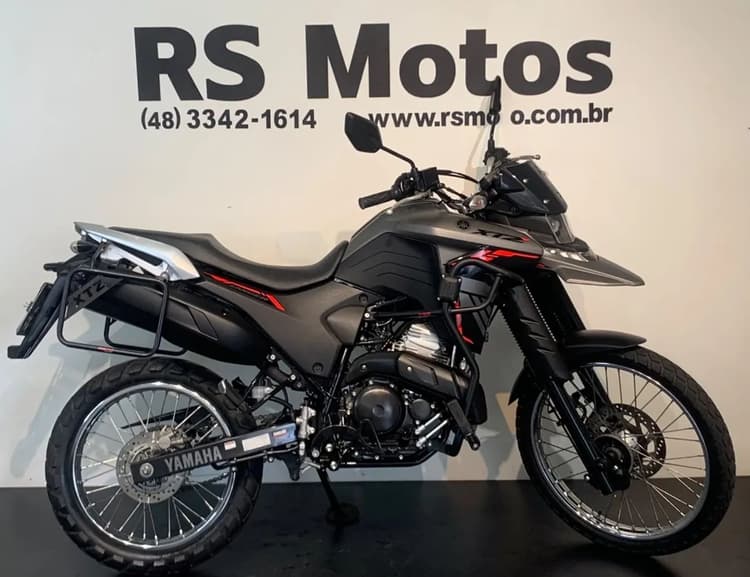 XTZ 250 LANDER CONNECTED