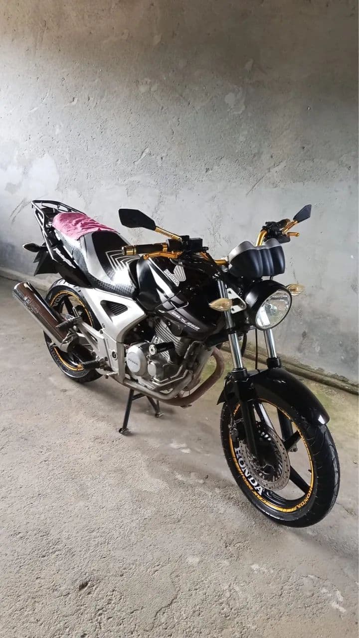 CB twister 250 
