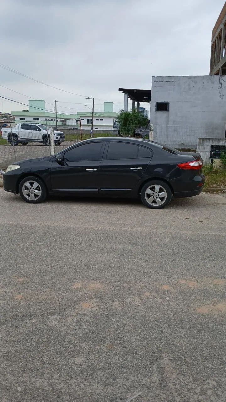 Renault Fluence Sed. Dynamique 2.0 16V Flex Mec. 2011
