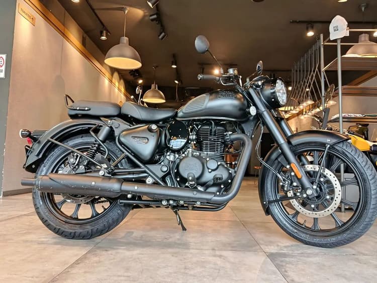 CLASSIC 350 Marcio Carioca (21) 980000807
