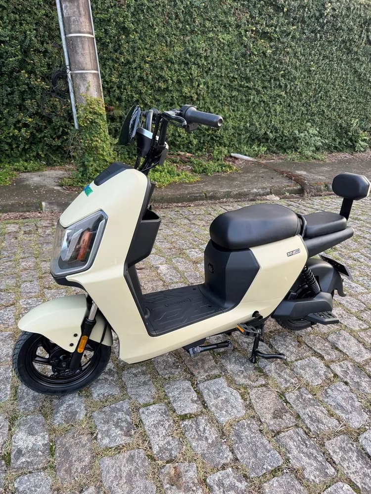 Moto elétrica 