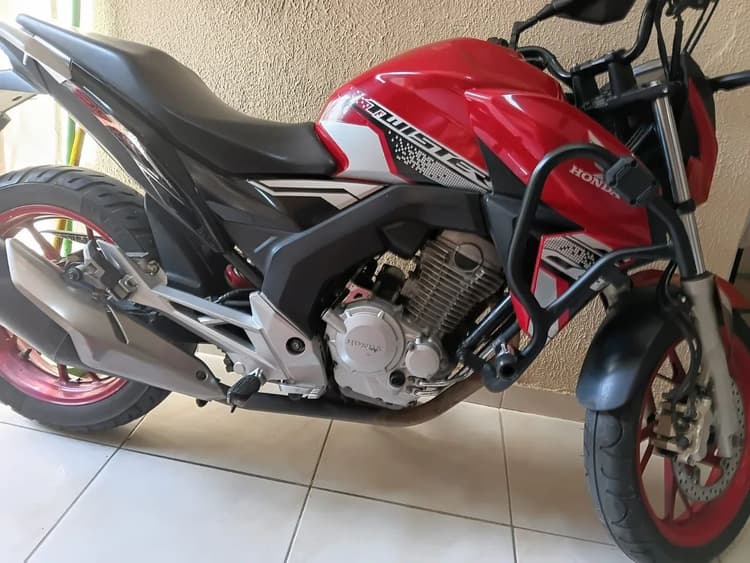 Cb Twister 250 / 2021
