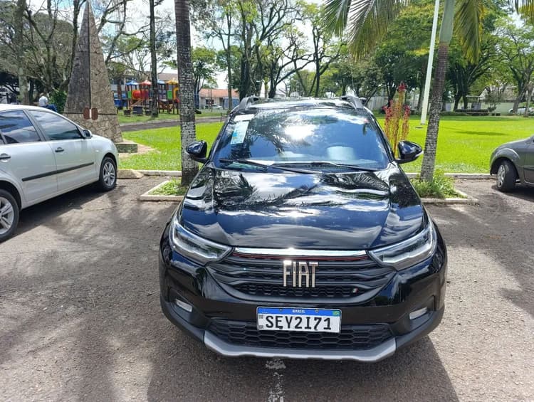 Fiat Strada Volcano 1.3 Flex 8V CD 2023