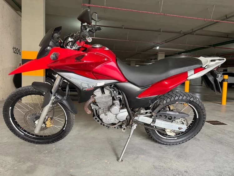 Honda Xre 300 