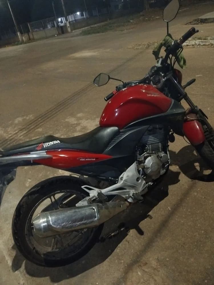 CB HONDA 300R 2010