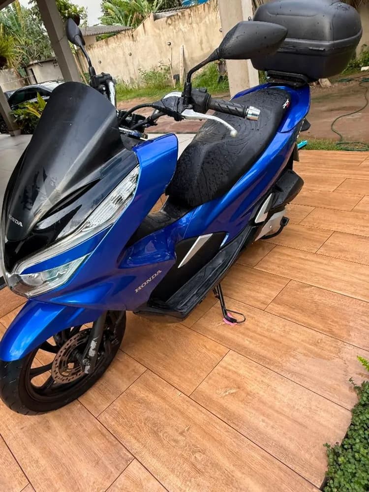 Vendo PCX conservada e lindona