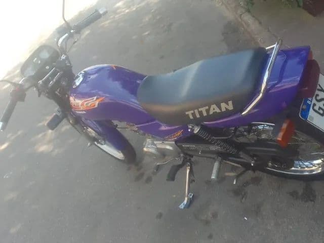 VENDO CG TITAN 98 