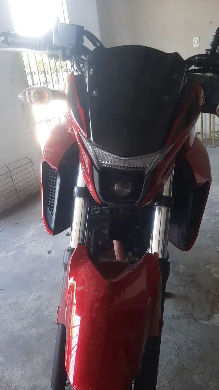 FZ25 