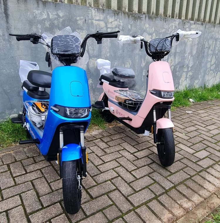 Scooter elétrico 