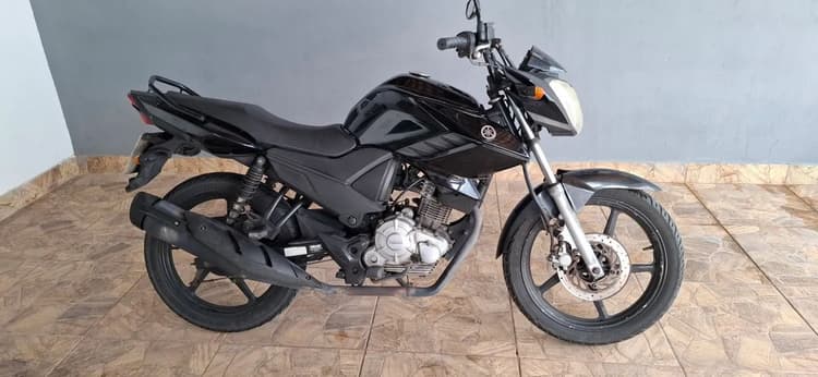 VENDO MOTO YAMAHA BEM CUIDADA