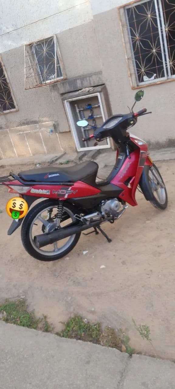 Vendo traxx moby 50cc 