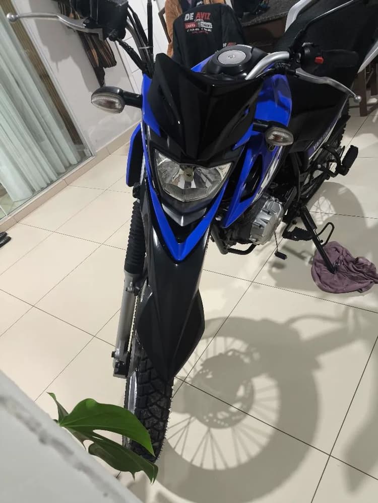 Crosser  2022 