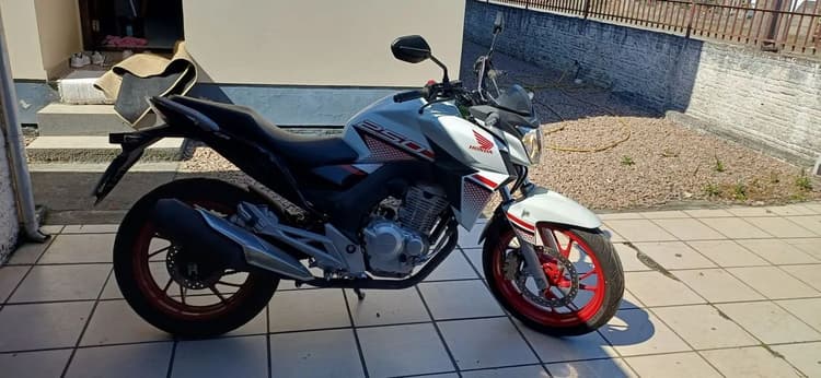 Cb 250 único dono