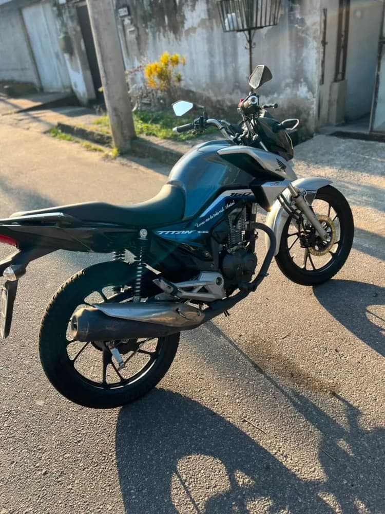 Titan 160 