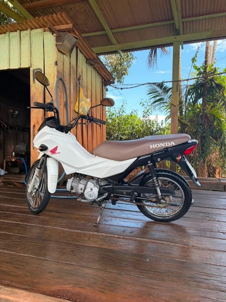 VENDO POP 110i CONSERVADA E  BARATA.