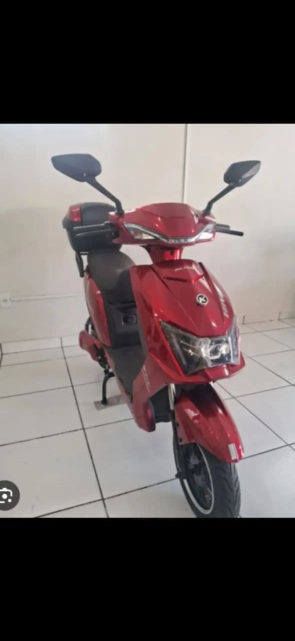 VENDO SCOOTER KLOSH HIT 