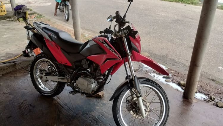 Bros 150 selada quitada em dias 