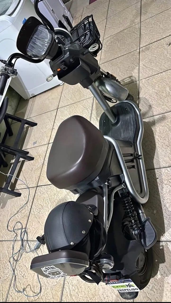 Scooter elétrica 