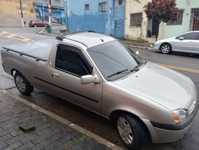 Ford Courier 1.6 L/ 1.6 Flex 2000