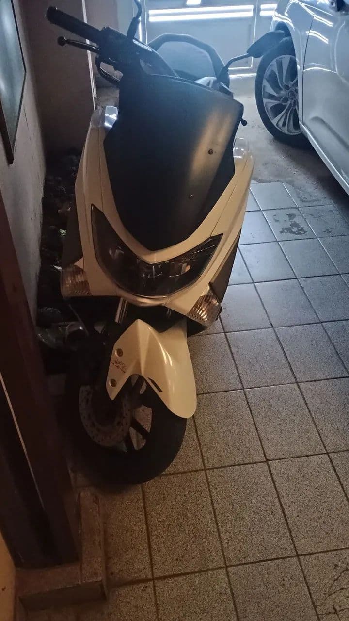 NMAX 160 
