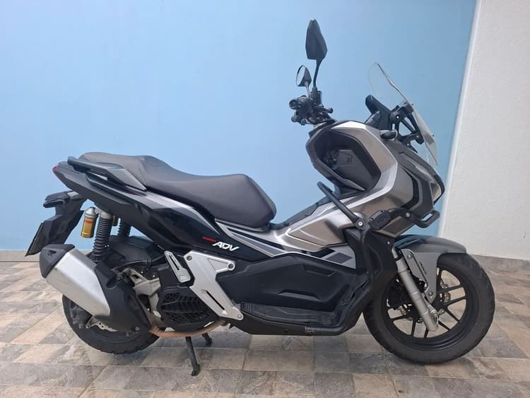 Honda adv 
