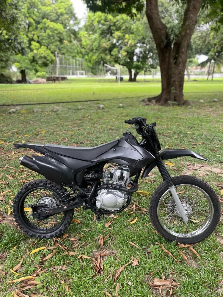 Bros/ CRF