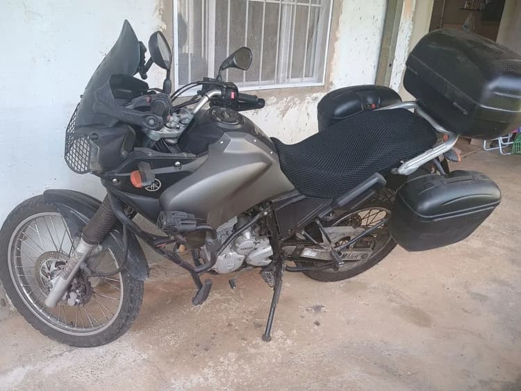 Ténéré 250... impecável 