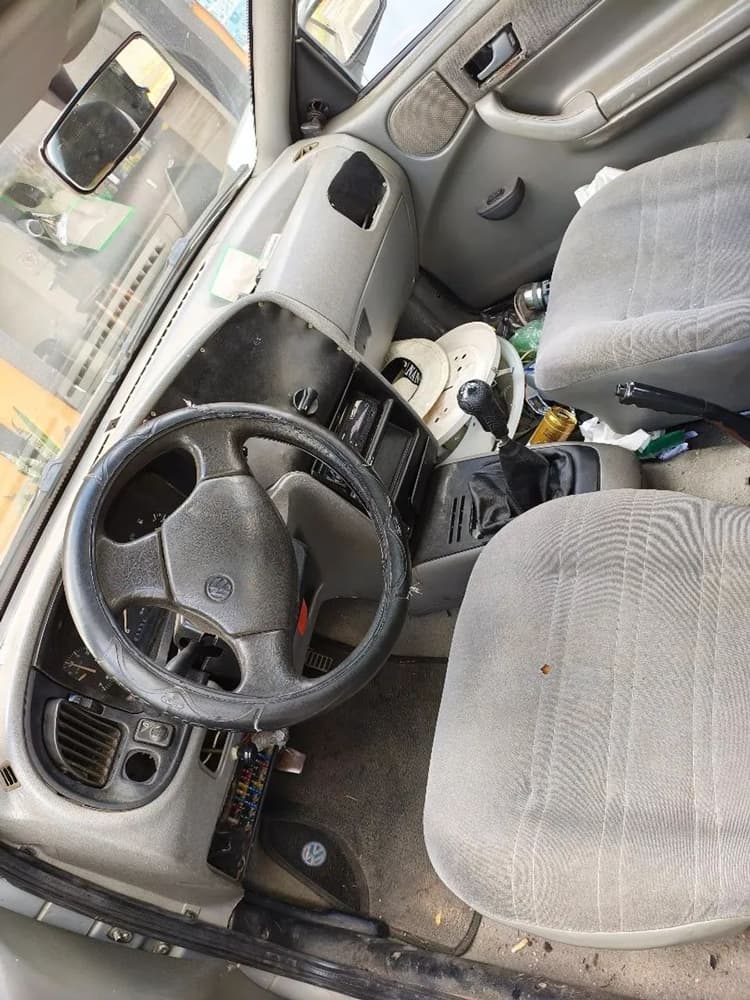 Volkswagen Logus 1.8 / CLI / CL (álcool) 1994