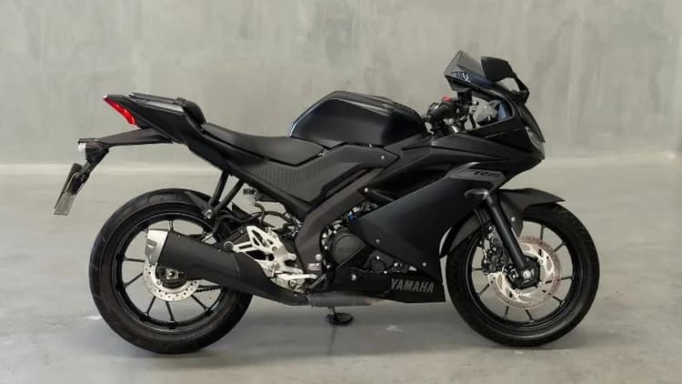 YAMAHA R15 2026