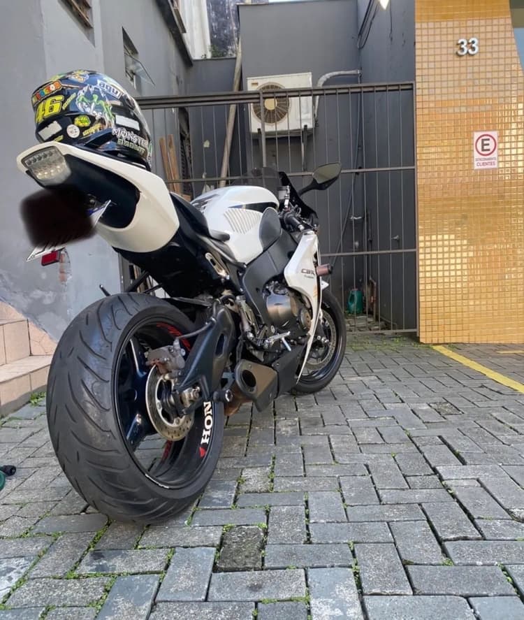 Vendo ou troco CBR1000 Fireblad - A top!