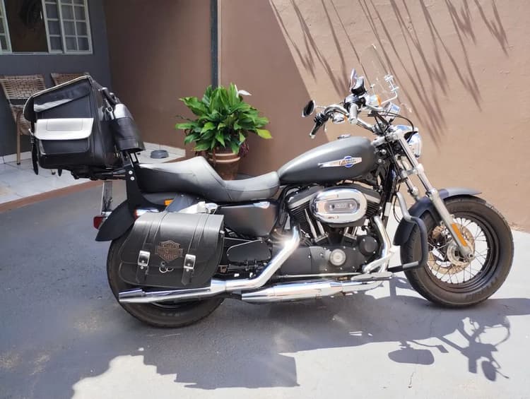 Harley 1200 custom 