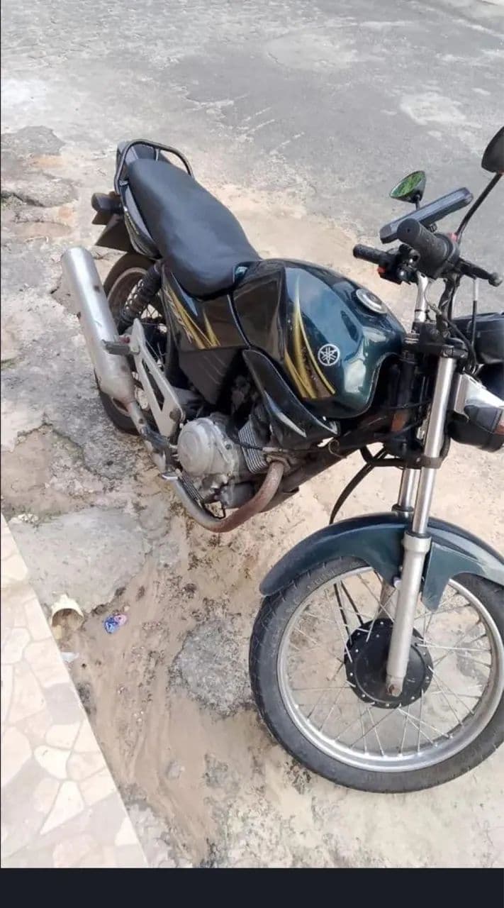 Moto ybr 