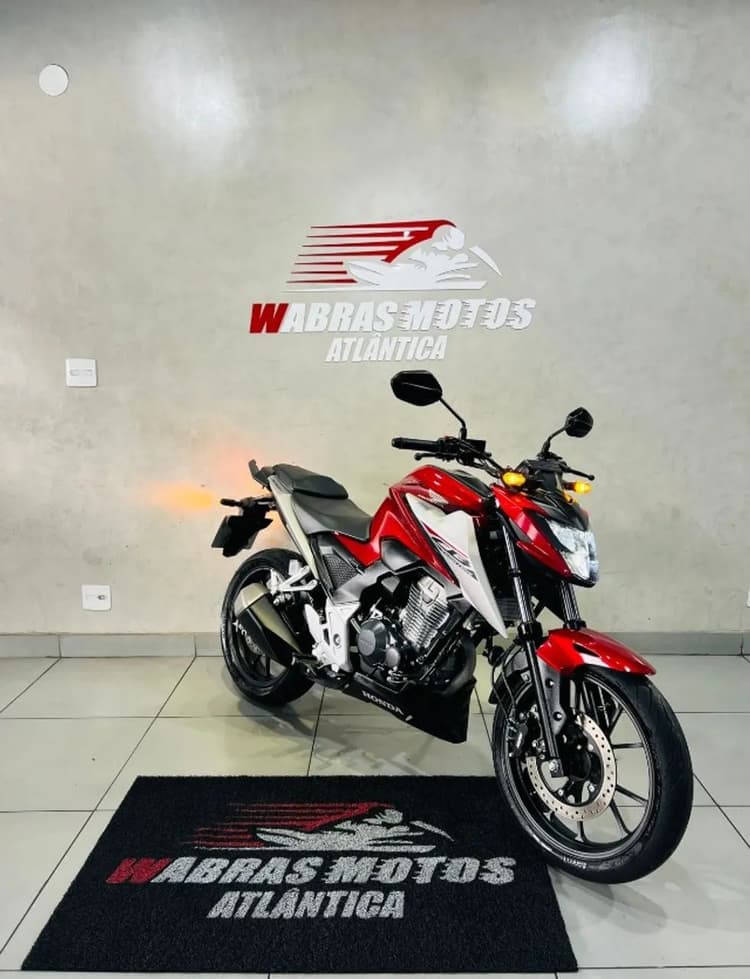CB 300F TWISTER