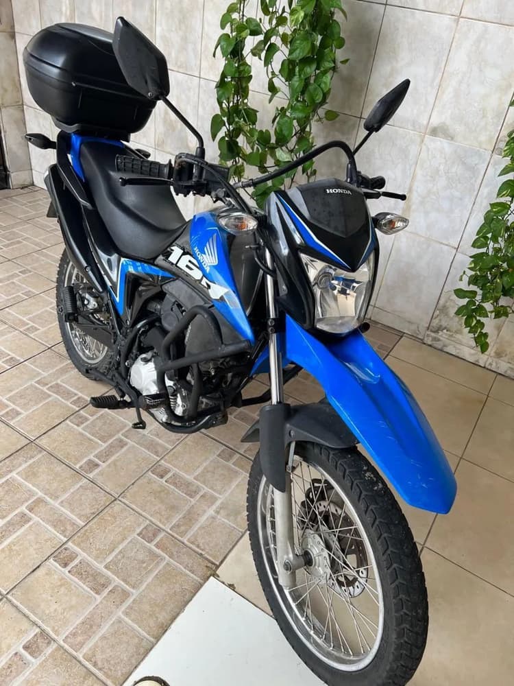 Excelente Moto a venda 