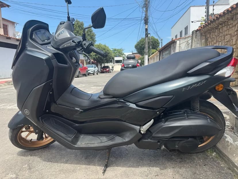 MOTO N-MAX 